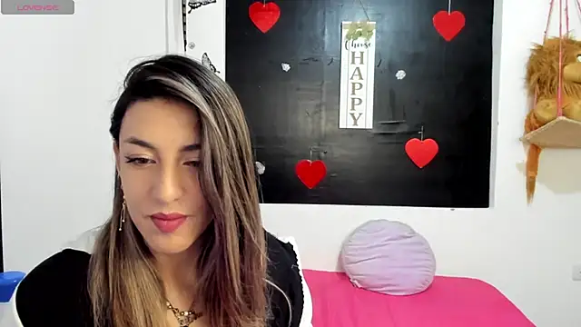 Snapshot of queen-natty chatting on January 22, 2025, 4:02 am queen-natty online show from January 22, 2025, 4:02 am