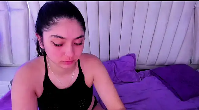 Lucy Anall  online show from December 10, 2024, 12:50 am