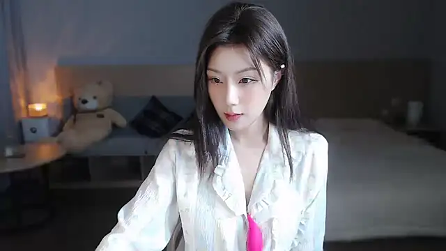 Lucky-baby online show from December 2, 2024, 3:03 pm