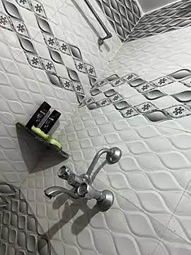 Rahulroy96 online show from December 16, 2024, 5:49 am