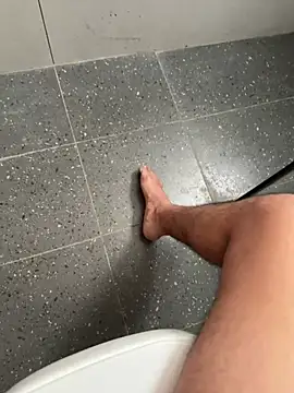 Rahulroy96 online show from February 11, 2026, 4:28 am