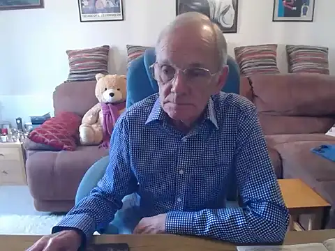 Snapshot of Ferret7777 chatting on October 24, 2025, 9:49 am Ferret7777 online show from October 24, 2025, 9:49 am