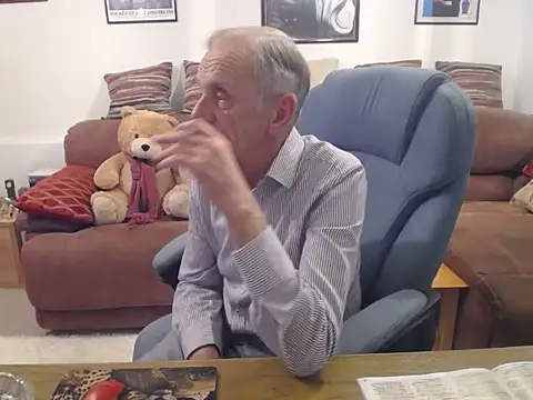 Snapshot of Ferret7777 chatting on November 30, 2025, 9:08 pm Ferret7777 online show from November 30, 2025, 9:08 pm