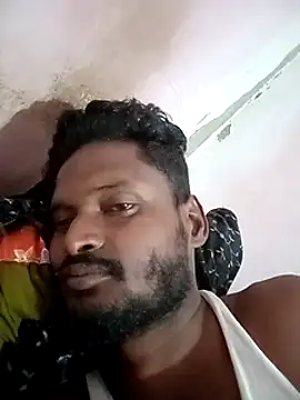 Snapshot of desicockblack chatting on December 4, 2024, 12:58 pm desicockblack online show from December 4, 2024, 12:58 pm