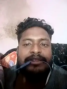 Snapshot of desicockblack chatting on December 7, 2024, 4:47 pm desicockblack online show from December 7, 2024, 4:47 pm