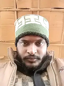 Snapshot of desicockblack chatting on December 10, 2024, 5:17 am desicockblack online show from December 10, 2024, 5:17 am