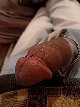 Snapshot of desicockblack chatting on December 11, 2024, 5:10 am desicockblack online show from December 11, 2024, 5:10 am