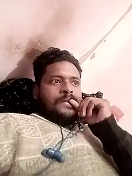 Snapshot of desicockblack chatting on December 14, 2024, 12:33 pm desicockblack online show from December 14, 2024, 12:33 pm