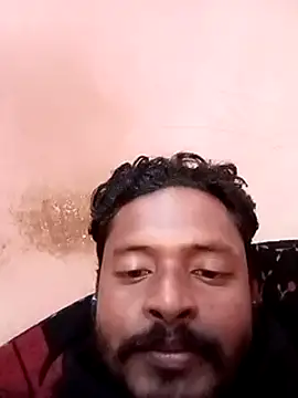 Snapshot of desicockblack chatting on December 28, 2024, 5:35 pm desicockblack online show from December 28, 2024, 5:35 pm