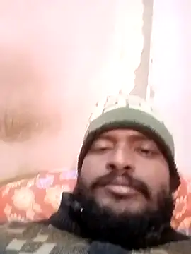 Snapshot of desicockblack chatting on January 1, 2025, 8:35 am desicockblack online show from January 1, 2025, 8:35 am