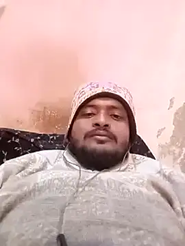 Snapshot of desicockblack chatting on January 18, 2025, 2:33 pm desicockblack online show from January 18, 2025, 2:33 pm