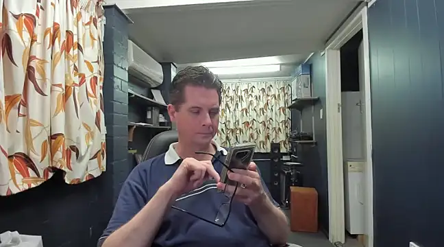 Snapshot of tilobinder chatting on December 3, 2024, 12:16 pm tilobinder online show from December 3, 2024, 12:16 pm