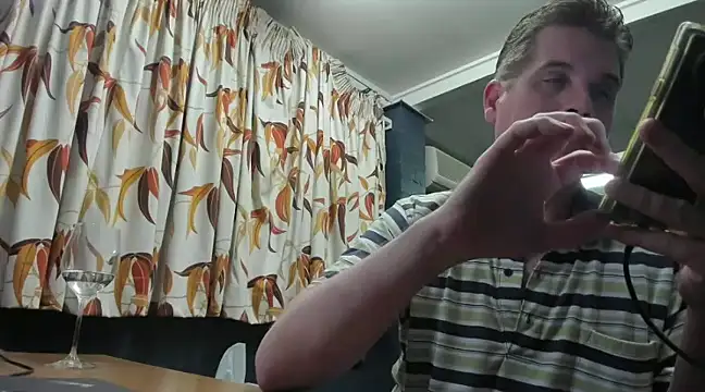 Snapshot of tilobinder chatting on January 1, 2025, 2:42 pm tilobinder online show from January 1, 2025, 2:42 pm