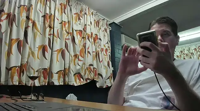 Snapshot of tilobinder chatting on January 11, 2025, 2:25 pm tilobinder online show from January 11, 2025, 2:25 pm