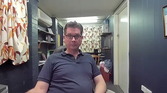 Snapshot of tilobinder chatting on March 2, 2025, 1:27 pm tilobinder online show from March 2, 2025, 1:27 pm