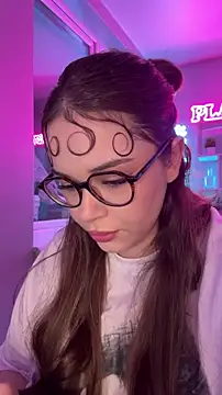 Snapshot of CutiePie3 chatting on February 17, 2026, 8:04 pm CutiePie3 online show from February 17, 2026, 8:04 pm