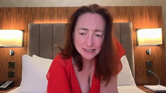 Snapshot of LouiseTswing chatting on January 3, 2025, 7:07 pm LouiseTswing online show from January 3, 2025, 7:07 pm