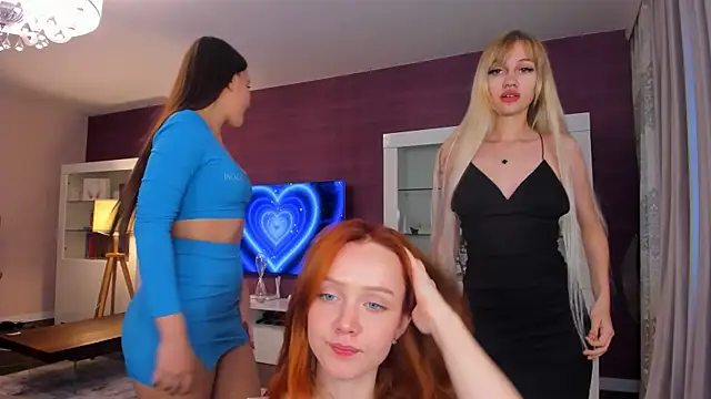 Snapshot of andrea_x_ chatting on September 20, 2025, 12:39 pm andrea x online show from September 20, 2025, 12:39 pm