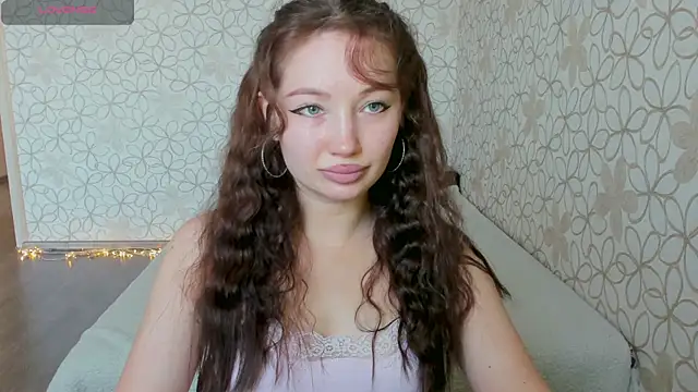 Lissa Cristal online show from April 22, 2026, 9:22 am