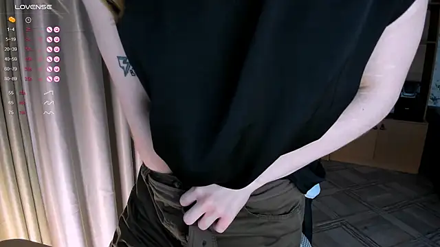 princessaalicc online show from October 13, 2025, 3:01 pm