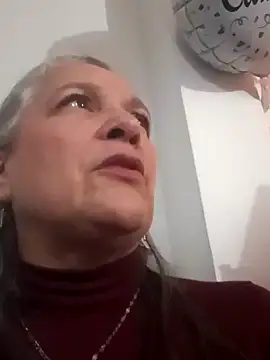 miisevvie  online show from November 29, 2025, 6:49 am