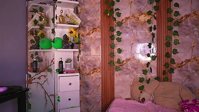 zoey-fox online show from March 27, 2026, 11:37 pm