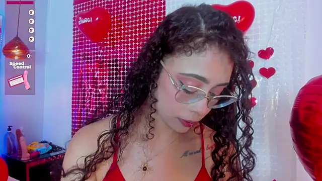 antonelllepiercee online show from February 14, 2025, 1:29 pm