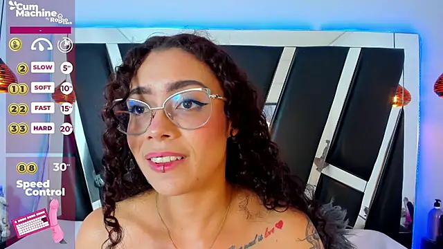 antonelllepiercee online show from February 20, 2025, 2:02 pm