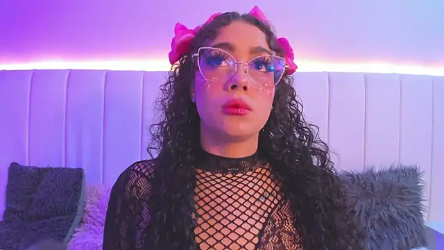 antonelllepiercee online show from March 12, 2026, 11:05 am