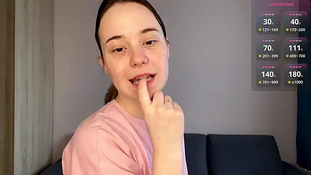 Snapshot of EditaBumford chatting on April 10, 2026, 8:30 am EditaBumford online show from April 10, 2026, 8:30 am