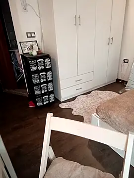 Snapshot of Mila_Lovi chatting on February 12, 2026, 12:00 pm Mila Lovi online show from February 12, 2026, 12:00 pm