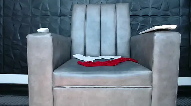 Hanna Fox 69 online show from December 11, 2024, 5:53 am