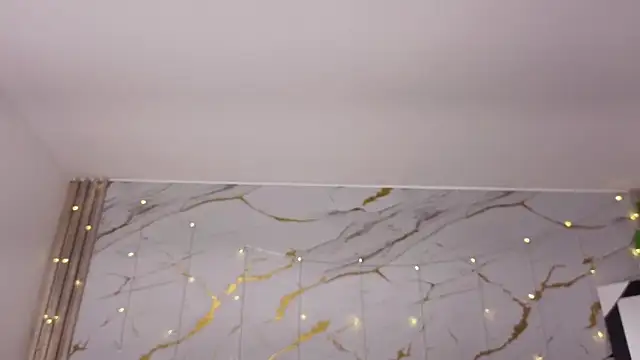 Snapshot of agatha_97_ chatting on February 13, 2026, 2:07 am agatha 97 online show from February 13, 2026, 2:07 am