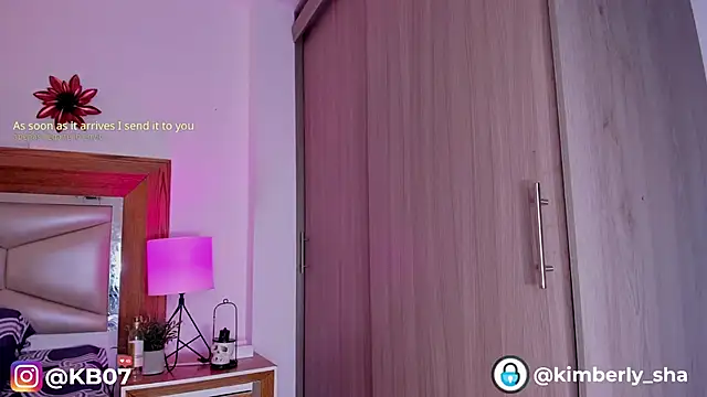 Snapshot of kimberly_latin chatting on February 6, 2026, 7:06 pm kimberly latin online show from February 6, 2026, 7:06 pm