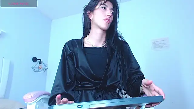 Snapshot of Thalia-megg chatting on December 4, 2024, 7:50 am Thalia-megg online show from December 4, 2024, 7:50 am