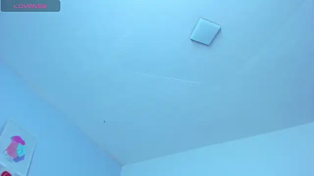 Snapshot of Thalia-megg chatting on December 18, 2024, 11:02 am Thalia-megg online show from December 18, 2024, 11:02 am