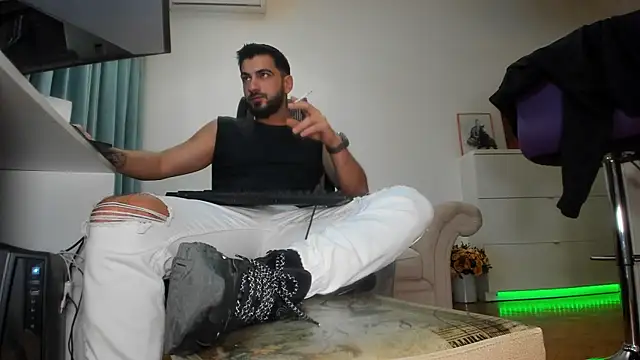 welcometo hell online show from September 21, 2025, 4:14 am