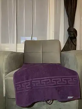 Snapshot of Haariglang chatting on November 19, 2025, 5:40 am Haariglang online show from November 19, 2025, 5:40 am