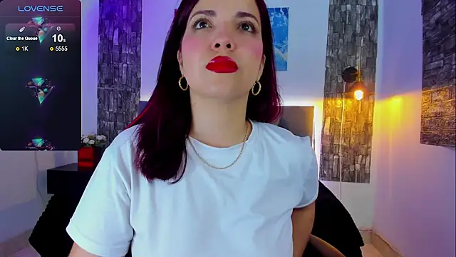 tatiana sc online show from February 25, 2025, 1:28 pm