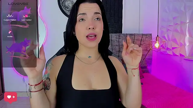 tatiana sc online show from September 9, 2025, 1:32 pm