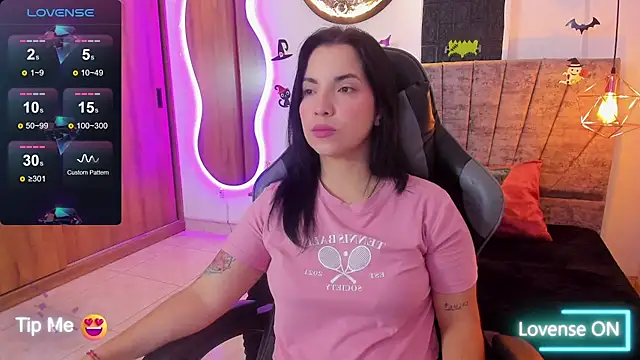 tatiana sc online show from October 18, 2025, 12:17 pm