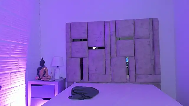 EmmaBecket2 online show from November 28, 2025, 3:31 am