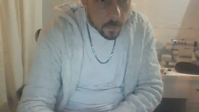 CrookedMisterniceguy online show from May 21, 2026, 6:42 am