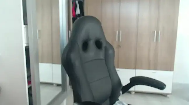 Snapshot of RoxanaLove9 chatting on February 20, 2025, 10:37 pm RoxanaLove9 online show from February 20, 2025, 10:37 pm