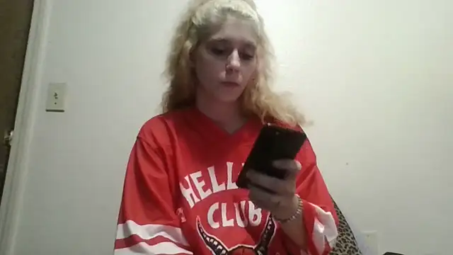 Prettypixie113 online show from February 26, 2026, 3:05 am