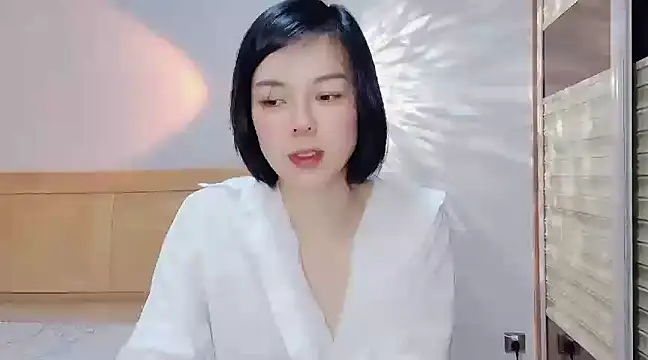 Linda-LL online show from January 28, 2025, 3:25 pm