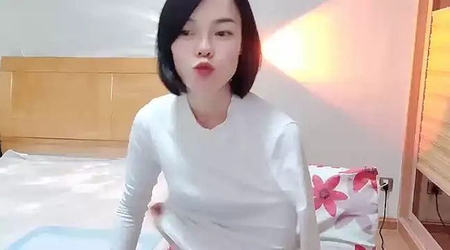 Linda-LL online show from February 2, 2025, 11:40 am