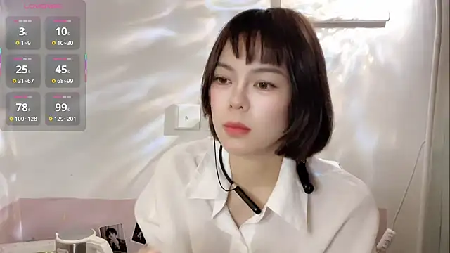 Linda-LL online show from October 21, 2025, 6:03 am