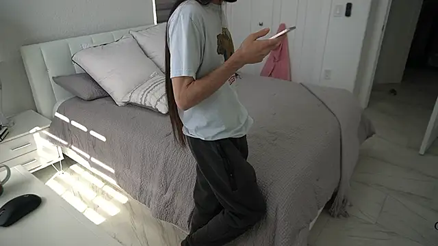 Your Ice cream online show from February 12, 2025, 7:02 pm