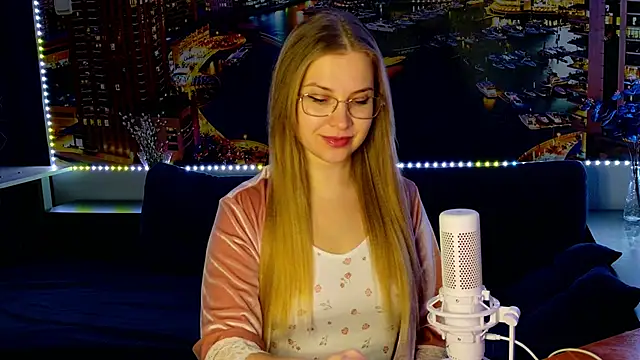 pusyavykusya online show from February 19, 2025, 7:48 pm